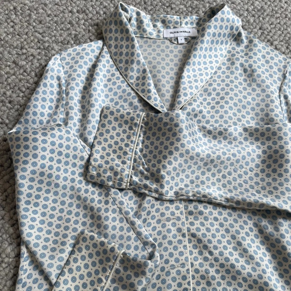 EUC Olivia Von Halle Size 1 Silk Pajamas Blue Dot Tile Motif